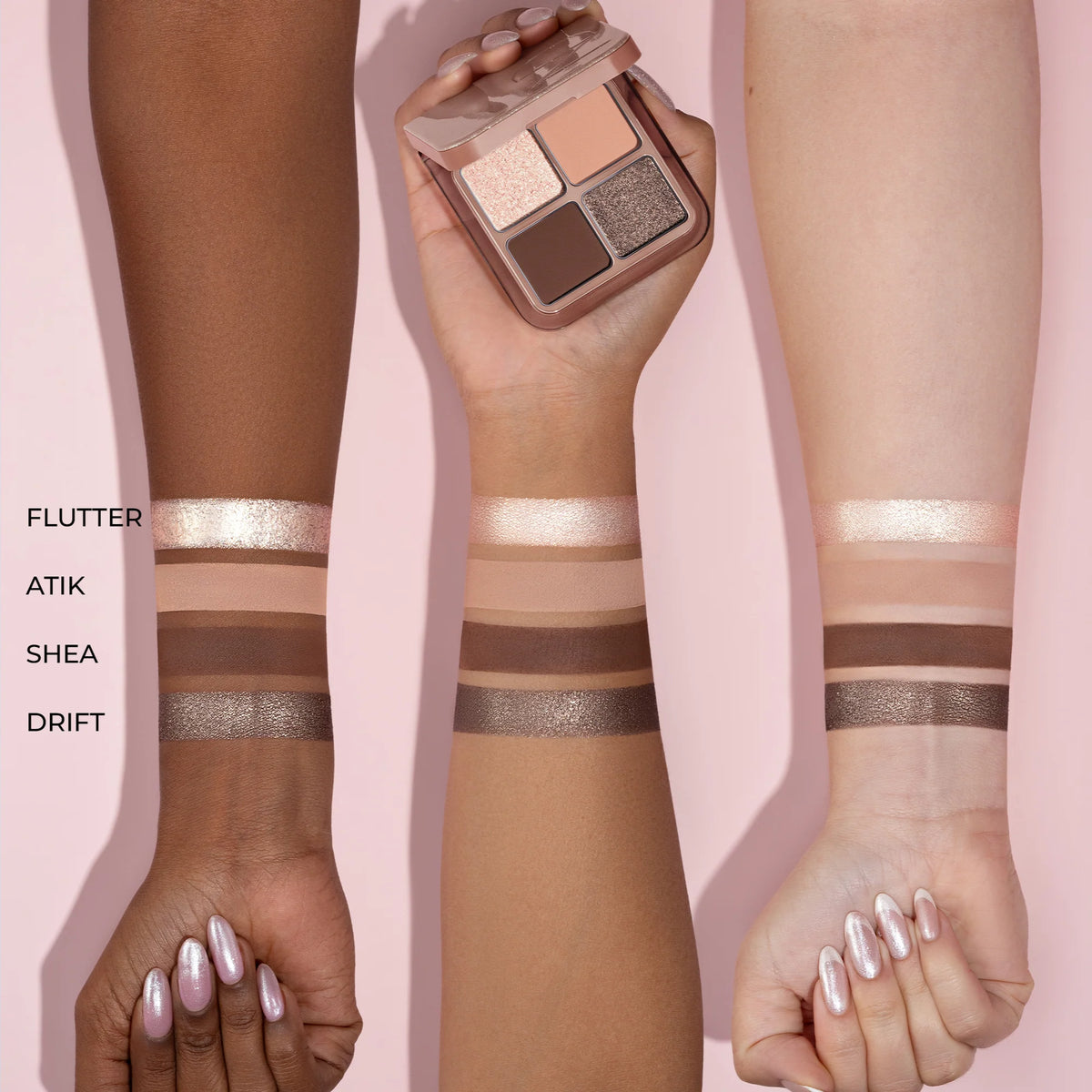 Luxe Glam Compact Quad Eyeshadow Palette