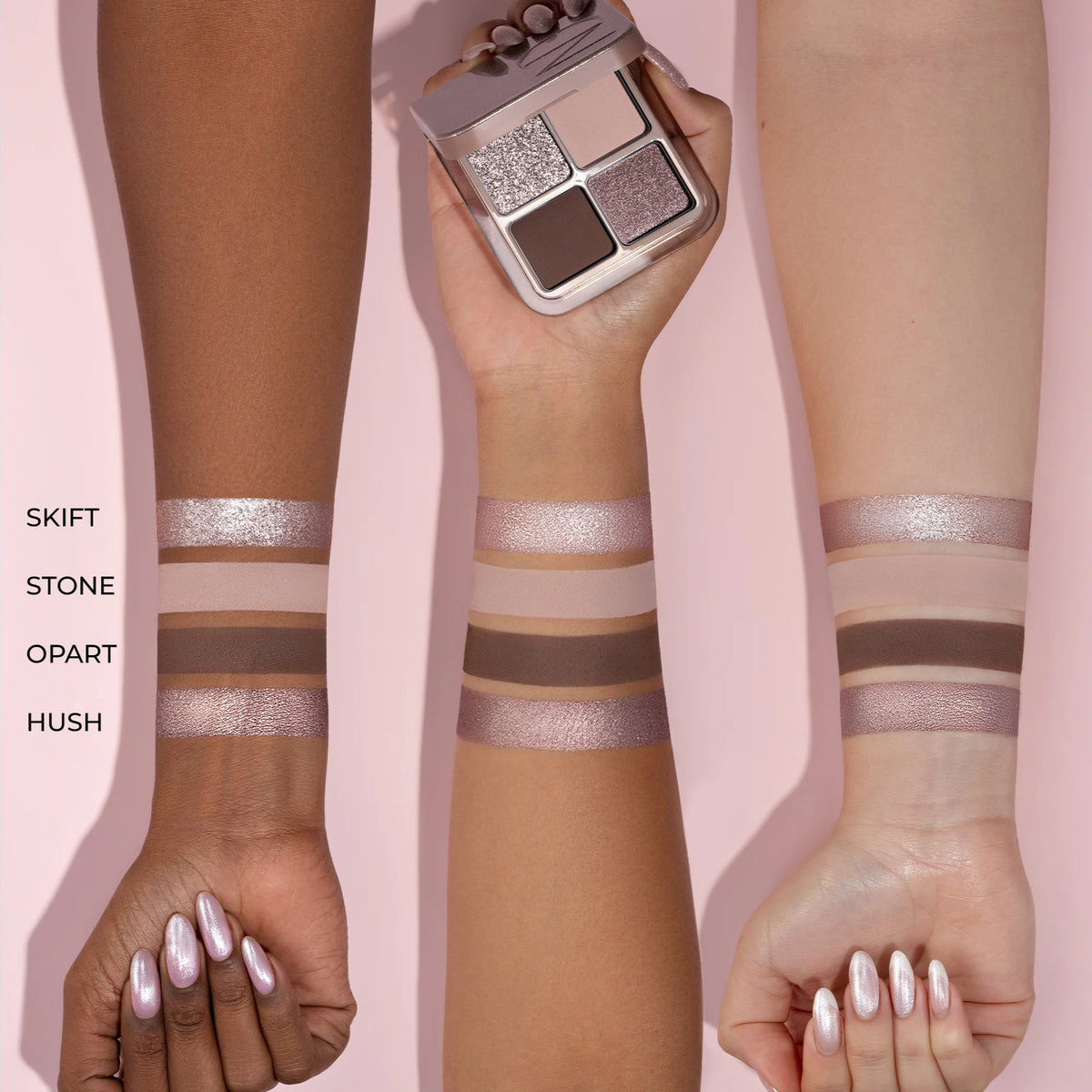 Luxe Glam Compact Quad Eyeshadow Palette