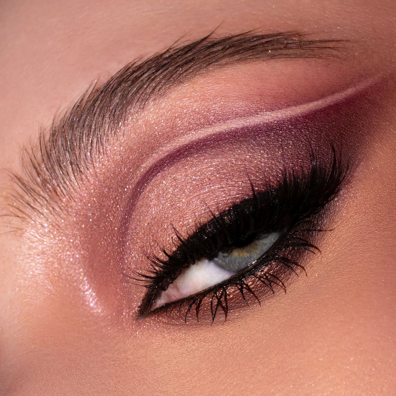 Major Dimension Eyeshadow Palette