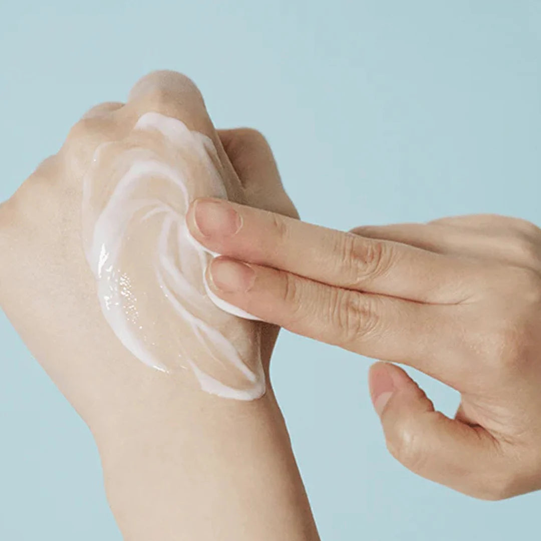 Hyalu-Cica Gentle Cleansing Milk