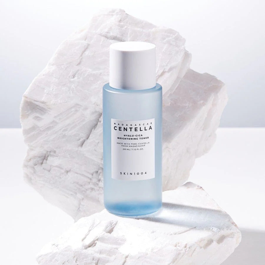 Hyalu-Cica Brightening Toner